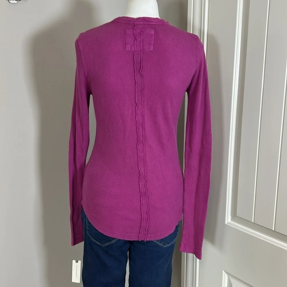 Anthropologie Pilcro Thermal Waffle Knit Split Hem Top in Raspberry Sz XS NEW
